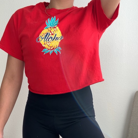 Red “aloha” cropped tee - Picture 4 of 4